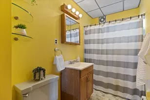 17 Fifth Ave, Worcester, MA 01607 - Photo 11