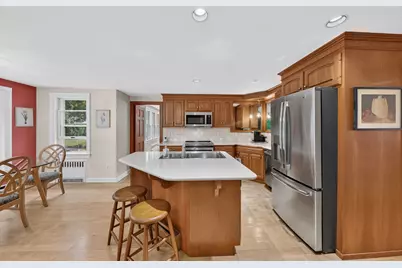 131 Prospect St, Wakefield, MA 01880 - Photo 19