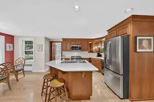 131 Prospect St, Wakefield, MA 01880 - Photo 19