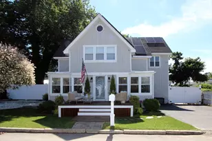 22 Maple St, Wareham, MA 02571 - Photo 1