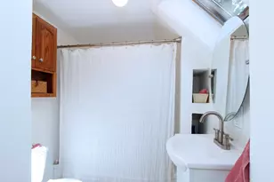 22 Maple St, Wareham, MA 02571 - Photo 23