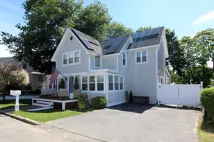 22 Maple St, Wareham, MA 02571 - Photo 3