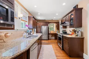 114 S Border Rd, Medford, MA 02155 - Photo 17