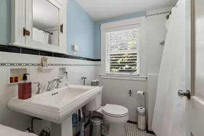114 South Border Road, Medford, MA 02155 - Photo 25