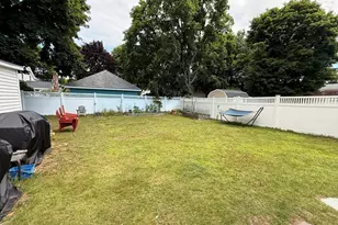 23 Gould St, Wakefield, MA 01880 - Photo 23