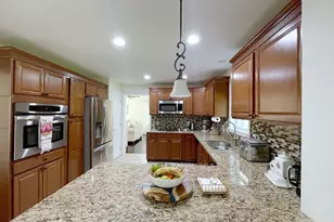 52 Phelps St, Marlborough, MA 01752 - Photo 9