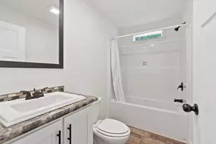1990 Mass Ave, Lunenburg, MA 01462 - Photo 9
