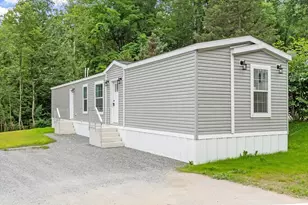 1990 Mass Ave, Lunenburg, MA 01462 - Photo 15