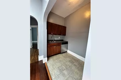 100 Cabot #7, Beverly, MA 01915 - Photo 5