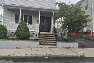 16 Ashland St, Malden, MA 02148 - Photo 3
