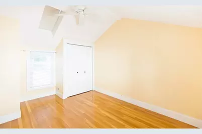 9 G St, Boston, MA 02127 - Photo 13