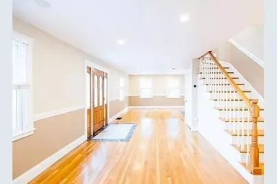 9 G St, Boston, MA 02127 - Photo 5