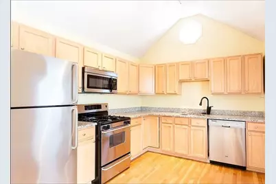 9 G St, Boston, MA 02127 - Photo 9