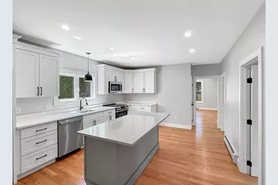 1128 Old Plainville Rd, New Bedford, MA 02745 - Photo 7
