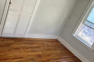 11 Bourne St, Worcester, MA 01606 - Photo 15