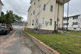 11 Bourne St, Worcester, MA 01606 - Photo 1