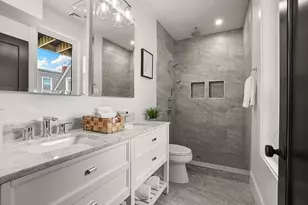 217 D St, Boston, MA 02127 - Photo 9