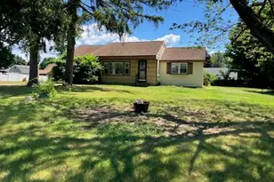 14 Birchwood Rd, Southwick, MA 01077 - Photo 1