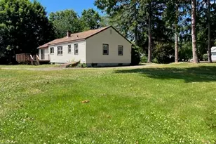 14 Birchwood Rd, Southwick, MA 01077 - Photo 3
