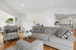 44 Logan's Run, Millbury, MA 01527 - Photo 15