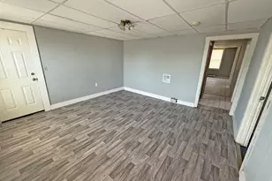 18 Auburn St, Lowell, MA 01852 - Photo 5