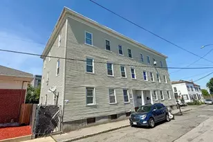 18 Auburn St, Lowell, MA 01852 - Photo 3