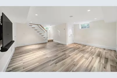 2 Kenway St, Cambridge, MA 02138 - Photo 33