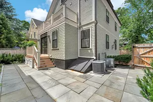 2 Kenway St, Cambridge, MA 02138 - Photo 37
