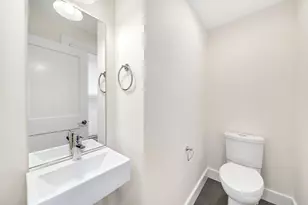 2 Kenway St, Cambridge, MA 02138 - Photo 13