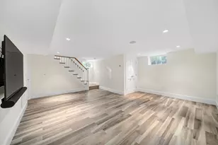2 Kenway St, Cambridge, MA 02138 - Photo 33