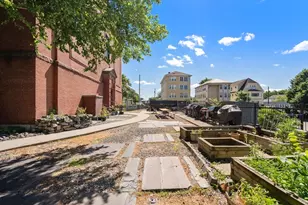 28 Adams St, Worcester, MA 01604 - Photo 33
