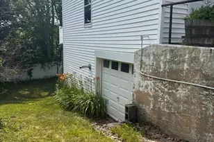 353 Chestnut St, Gardner, MA 01440 - Photo 3