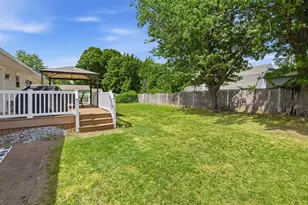 36 Homestretch Dr, Ludlow, MA 01056 - Photo 35