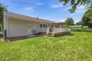 36 Homestretch Dr, Ludlow, MA 01056 - Photo 33