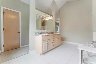 22 Arrowhead Cir, Ashland, MA 01721 - Photo 23