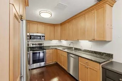 360 Neponset Street #702, Canton, MA 02021 - Photo 9