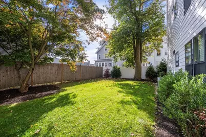 19 W Tremlett St #4, Boston, MA 02124 - Photo 11