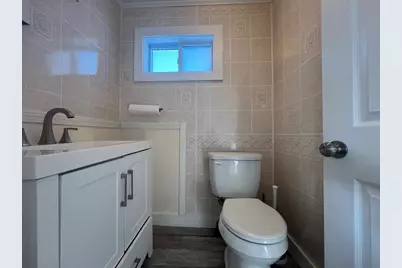 379 Sconticut Neck Rd, Fairhaven, MA 02719 - Photo 11