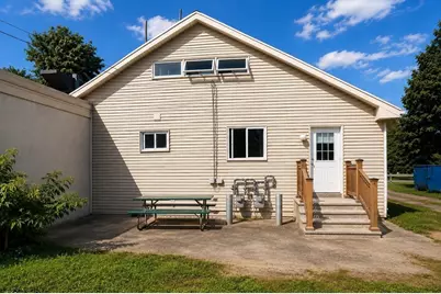 379 Sconticut Neck Rd, Fairhaven, MA 02719 - Photo 5