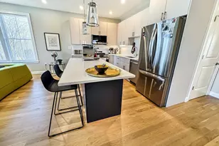 40 Waverly St, Boston, MA 02135 - Photo 3