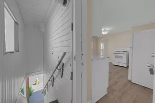 21 Pleasant St, Southbridge, MA 01550 - Photo 19