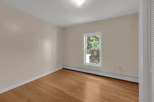 21 Pleasant St, Southbridge, MA 01550 - Photo 9
