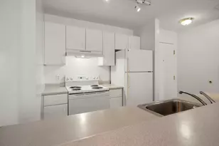 636 Beacon St, Boston, MA 02215 - Photo 5