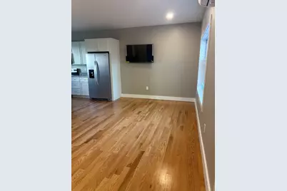 18 Upham #B, Lowell, MA 01850 - Photo 5