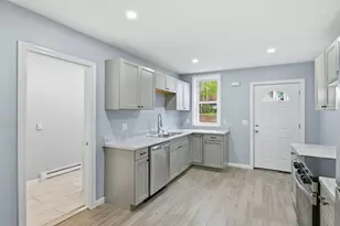 25 Bourne St, Palmer, MA 01080 - Photo 5