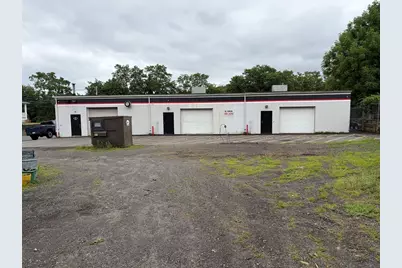 548 Merrimack Ave, Dracut, MA 01826 - Photo 11