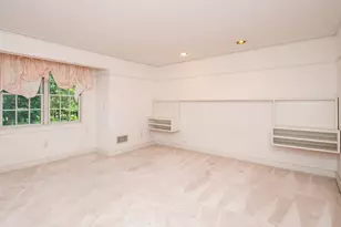 10 Village Green Cir, Mashpee, MA 02649 - Photo 21