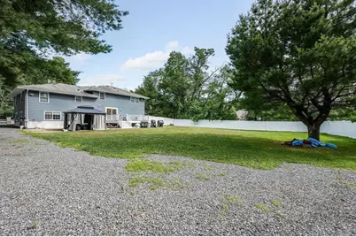 230 North St, Tewksbury, MA 01876 - Photo 9