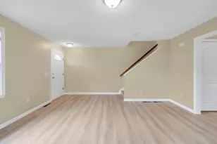 19-21 Biddle St, Springfield, MA 01129 - Photo 21