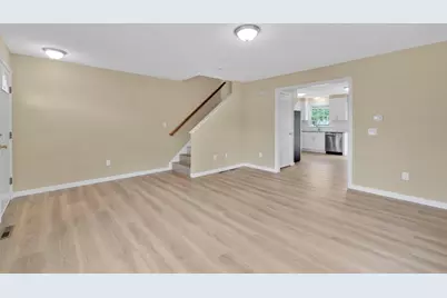 19-21 Biddle St, Springfield, MA 01129 - Photo 7